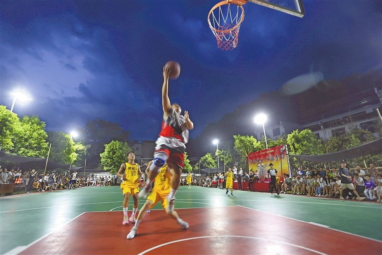 攻防转换间尽显巨星风采