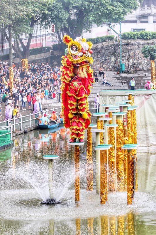 西樵山天湖狮王争霸赛实景。