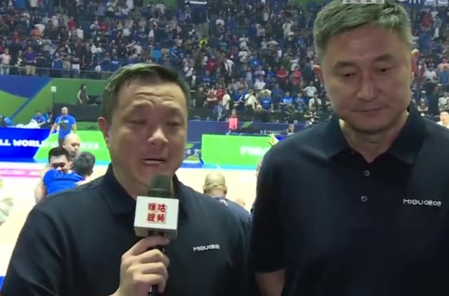 中国男篮无缘奥运！解说赛后泣不成声、哭成泪人