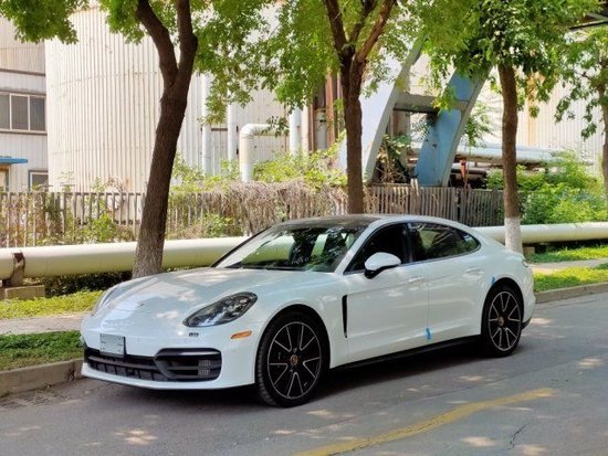 汽车,如:保时捷,奔驰,宝马,奥迪,路虎,丰田,宾利,劳斯莱斯,法拉利等