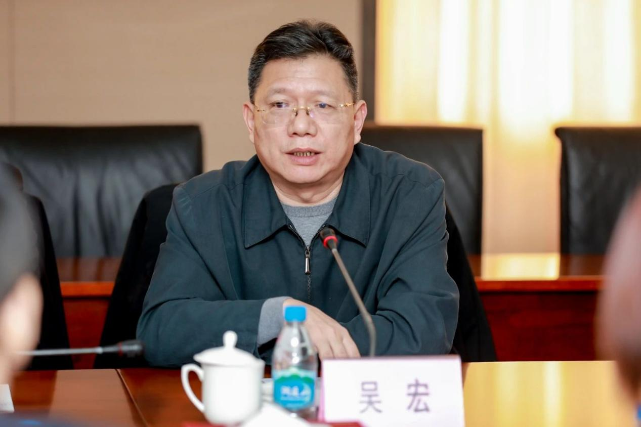 吴宏出任苏州工业园区管委会主任，曾在园区工作超13年