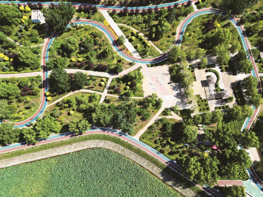 洮南市积极推动公园建设，不断丰富城市内涵。