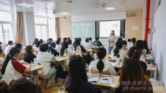 西安培华学院新学期工作有序开展