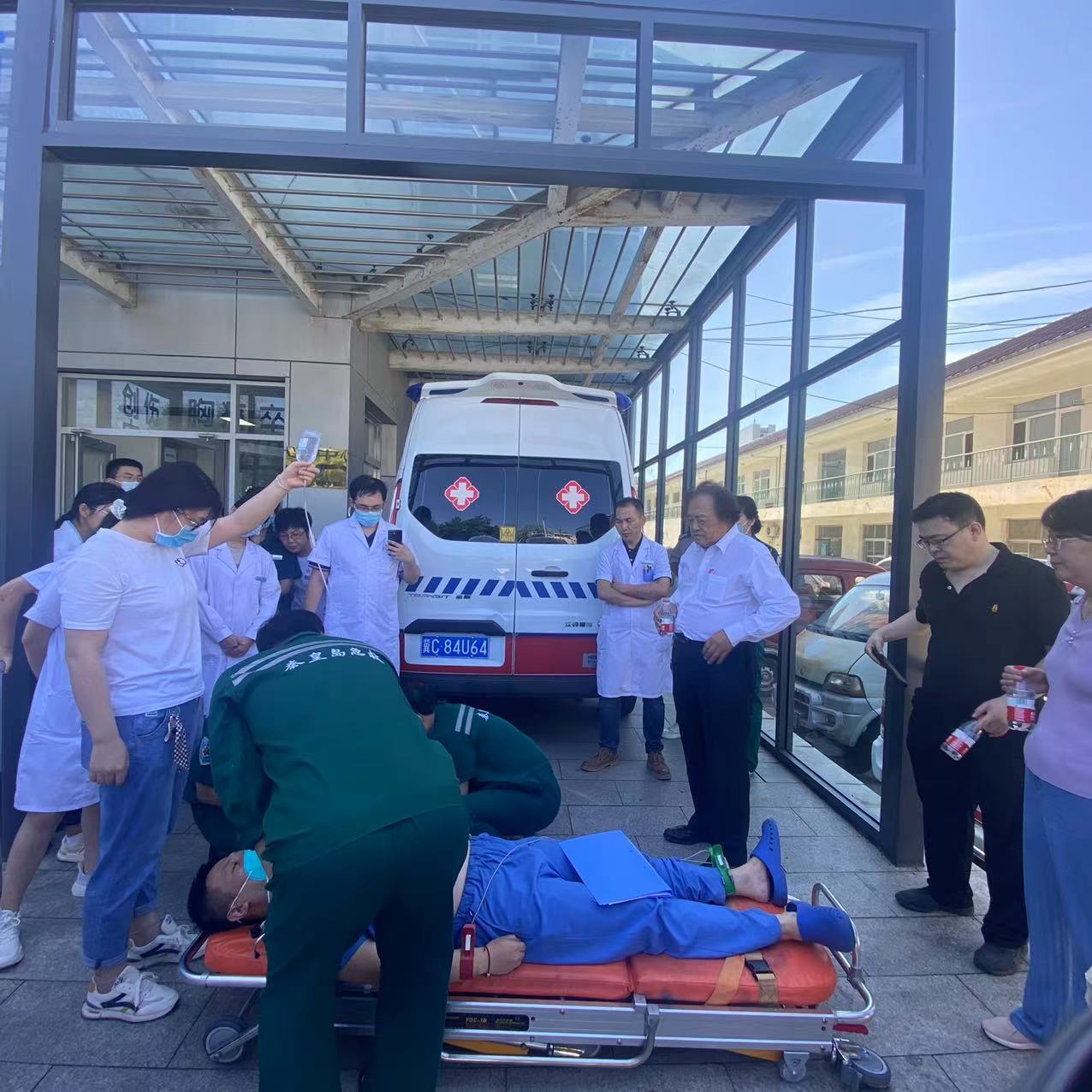 河北省胸痛中心联盟主席傅向华一行莅临秦皇岛市现场督导胸痛中心建设工作