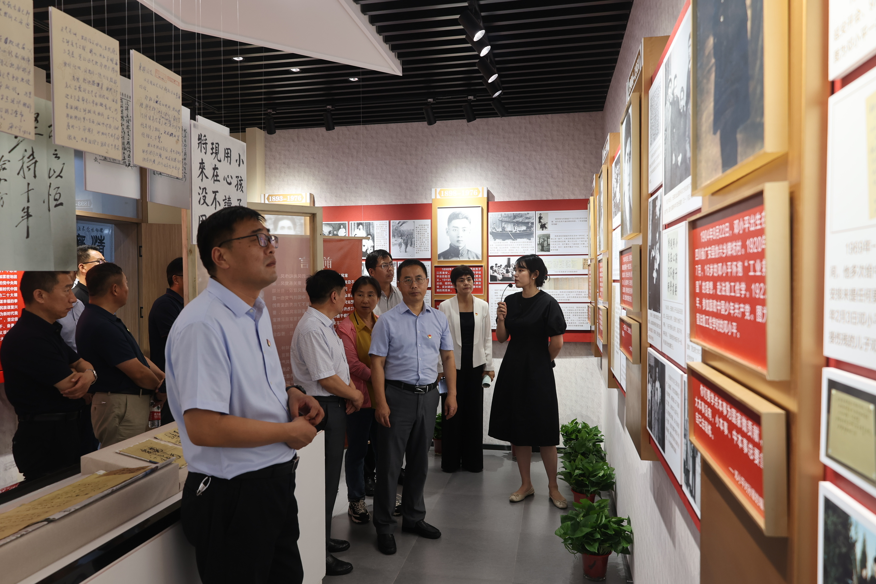 《中国共产党人的家风》档案展在“朱德楼”开展