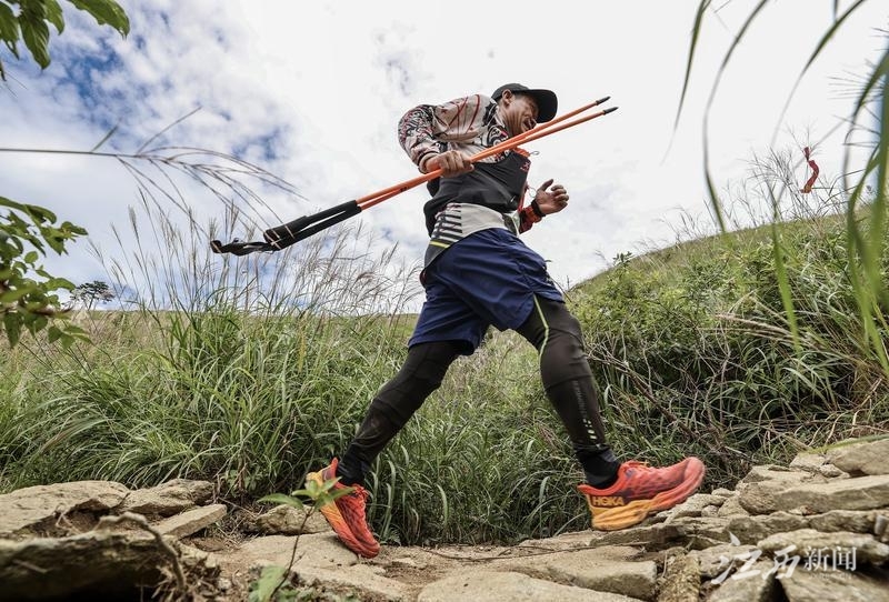 第七届武功山国际越野赛举行（图）