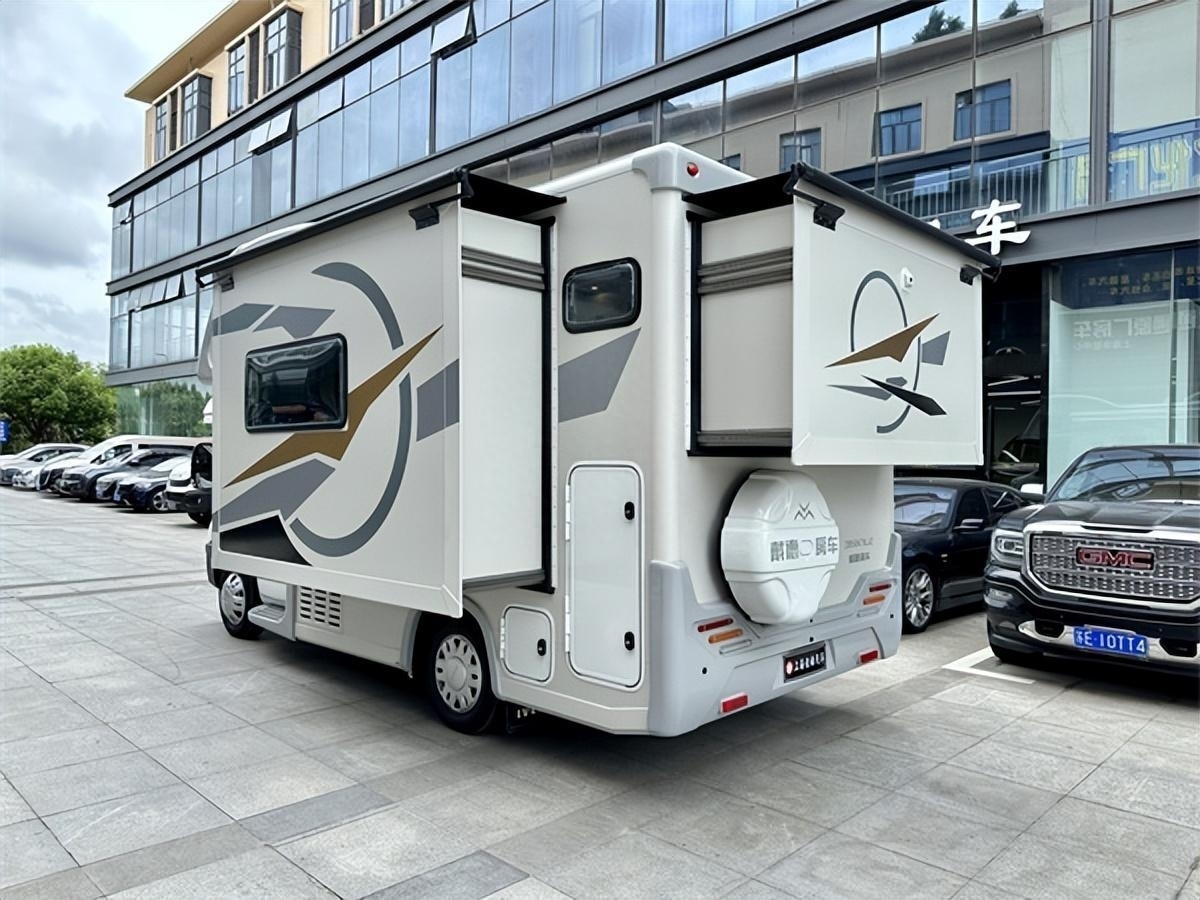 戴德房车恺丰双拓展大水大电568万起