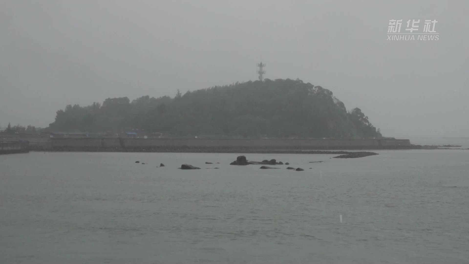 台风“海葵”登陆一线直击