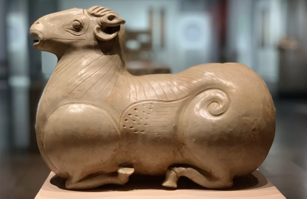 六朝时期青瓷羊