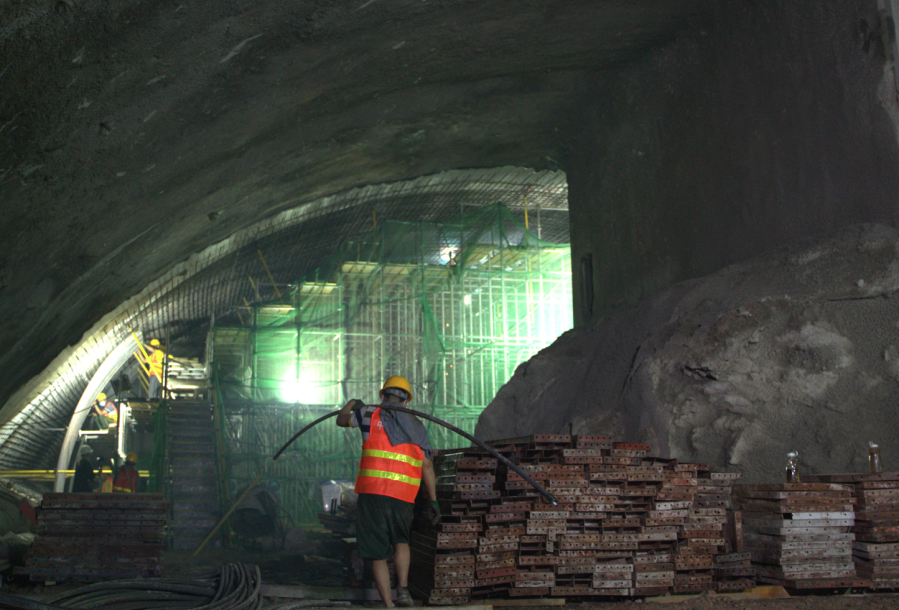全景解读地铁4号线观象山（市立医院）站