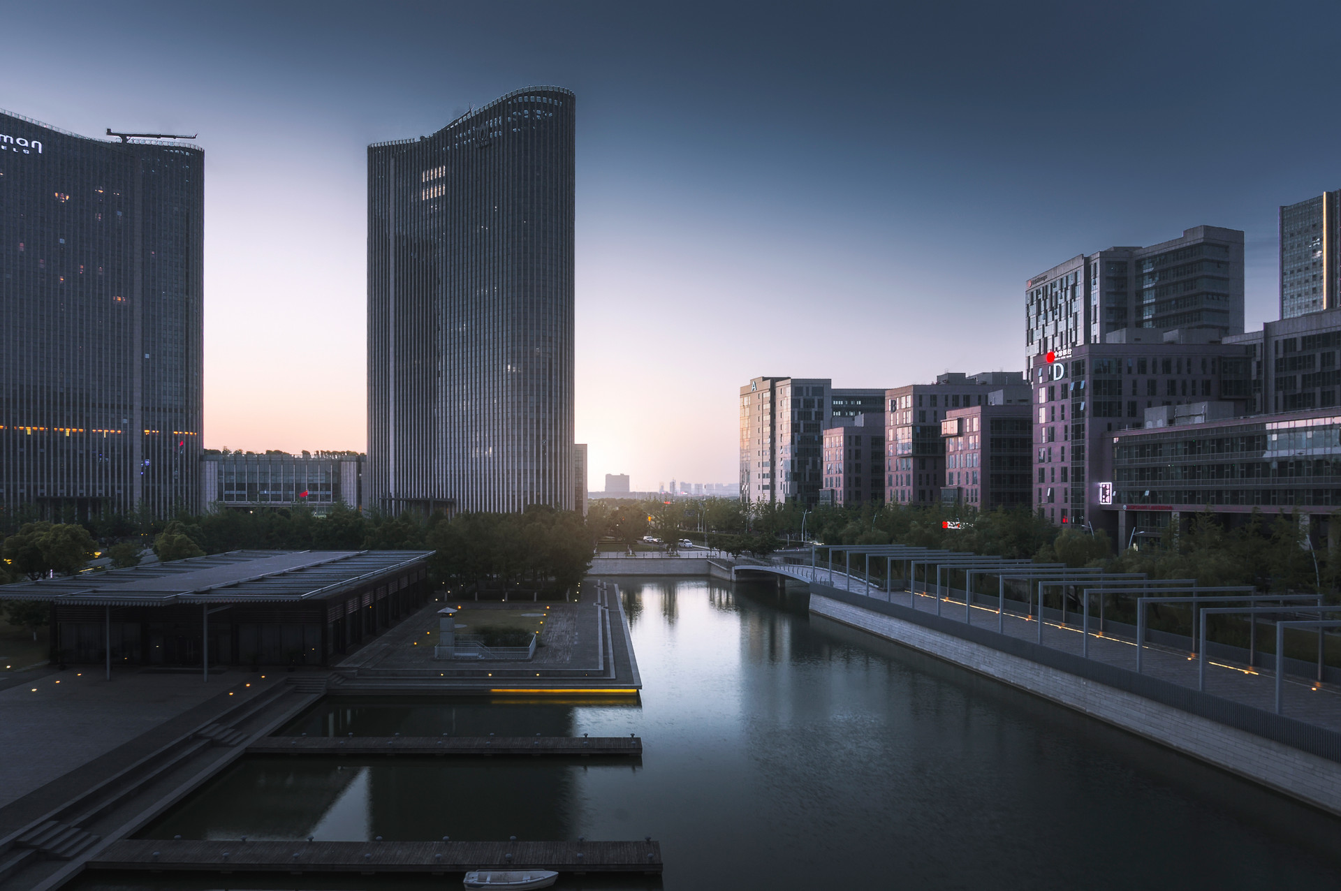 无锡市委常委、江阴市委书记许峰调研霞客湾科学城功能区