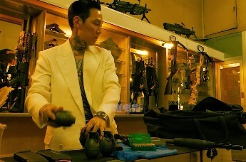 妻女去缅北度假结果被嘎腰，顶级特工独闯缅北救女