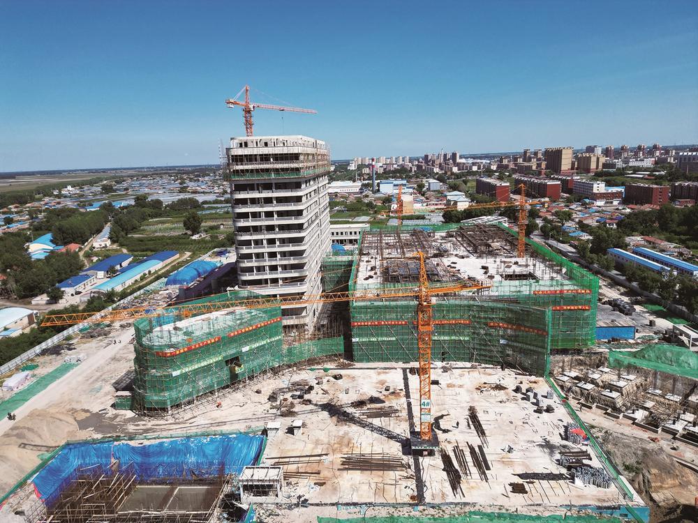 洮南市人民医院异址新建项目建成投入使用后，将大幅提升医院服务能力。