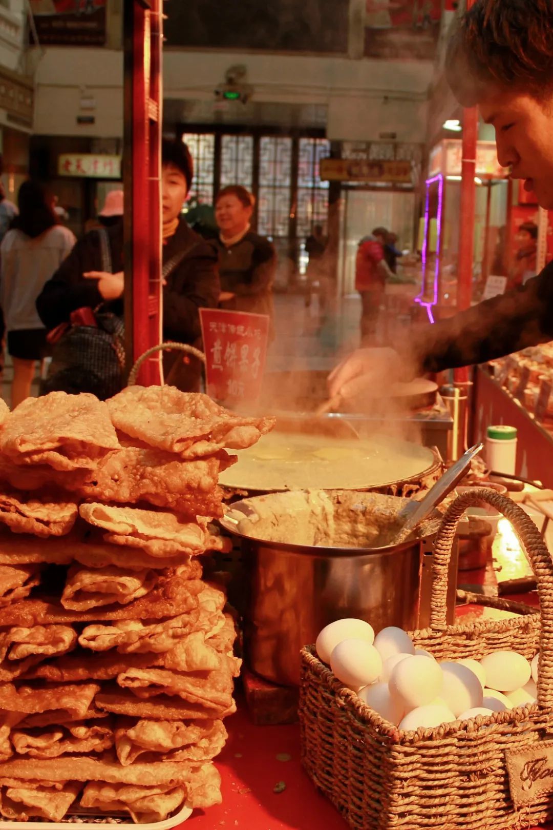 天津煎饼果子。图/视觉中国