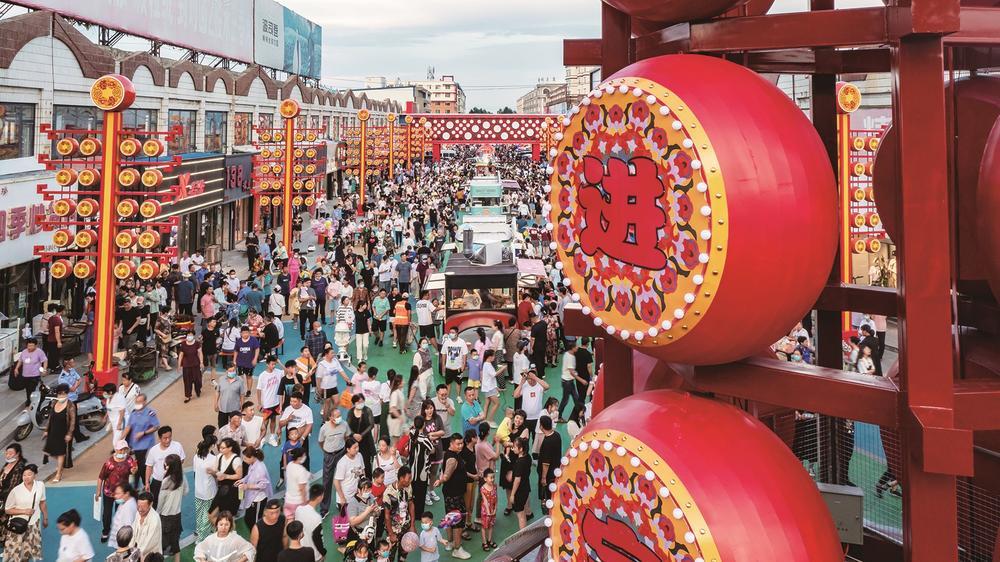 双辽市商业步行街。张树明 航拍