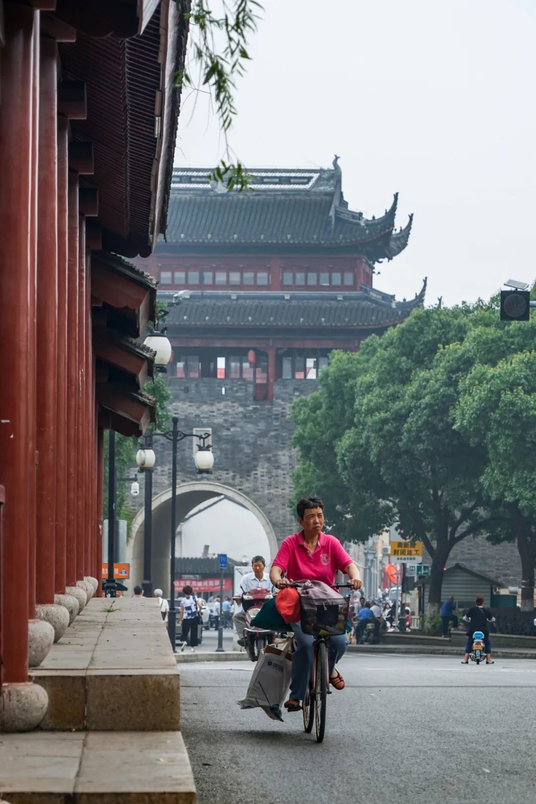 閶門見(jiàn)證著城市的迎來(lái)送往。攝影/殷啟民