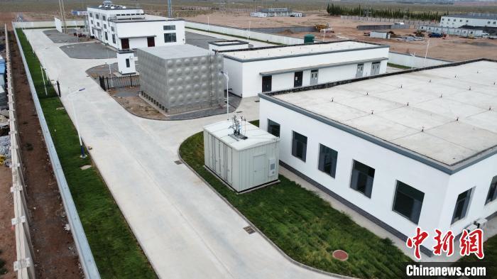 俯瞰中国能建绿电张掖氢能综合应用示范项目 中国能建葛洲坝机电公司供图