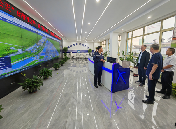 中国进出口银行河北省分行党委书记、行长梅建平一行赴秦皇岛市和唐山市重点企业考察调研