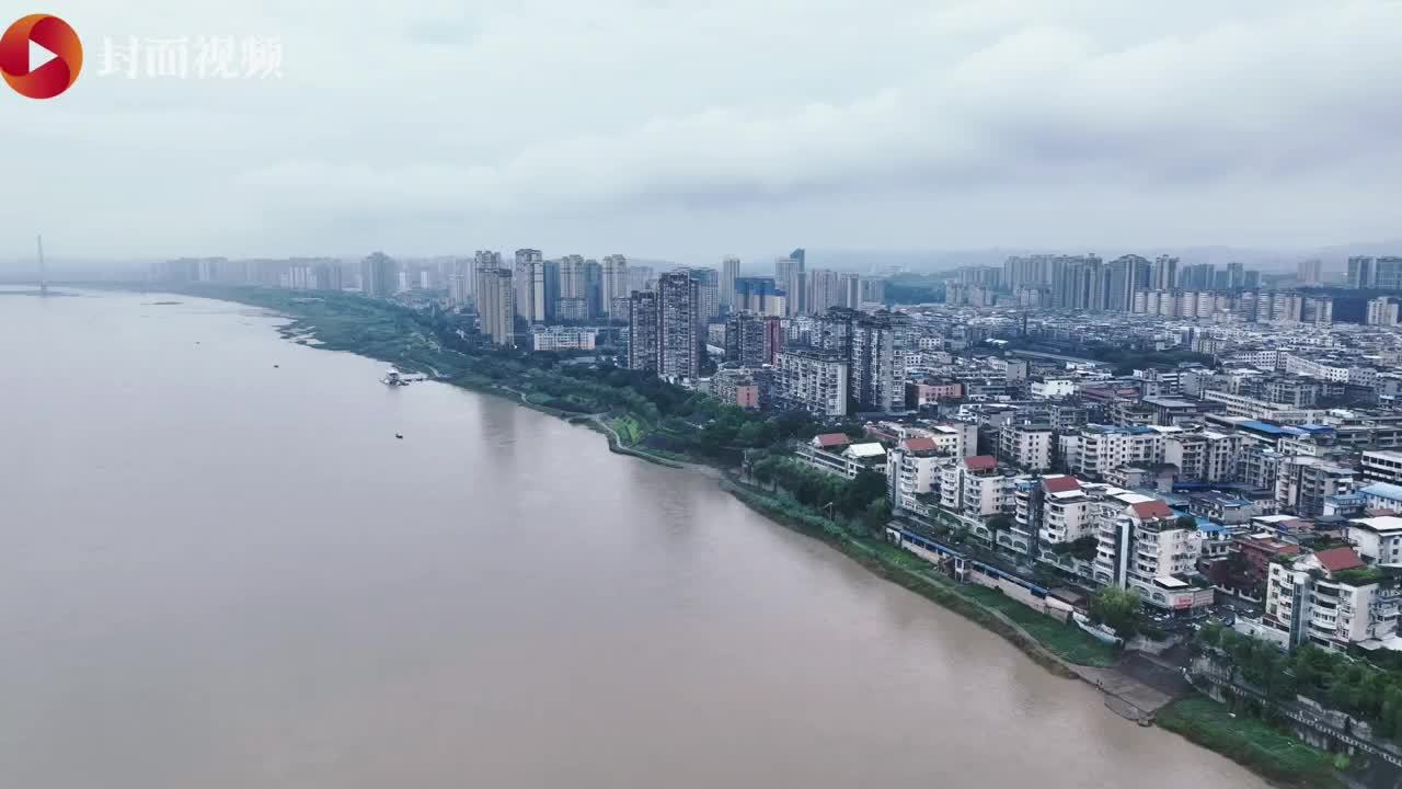 30秒 | 俯瞰滚滚长江边的南溪古城墙｜川流中国·上游行