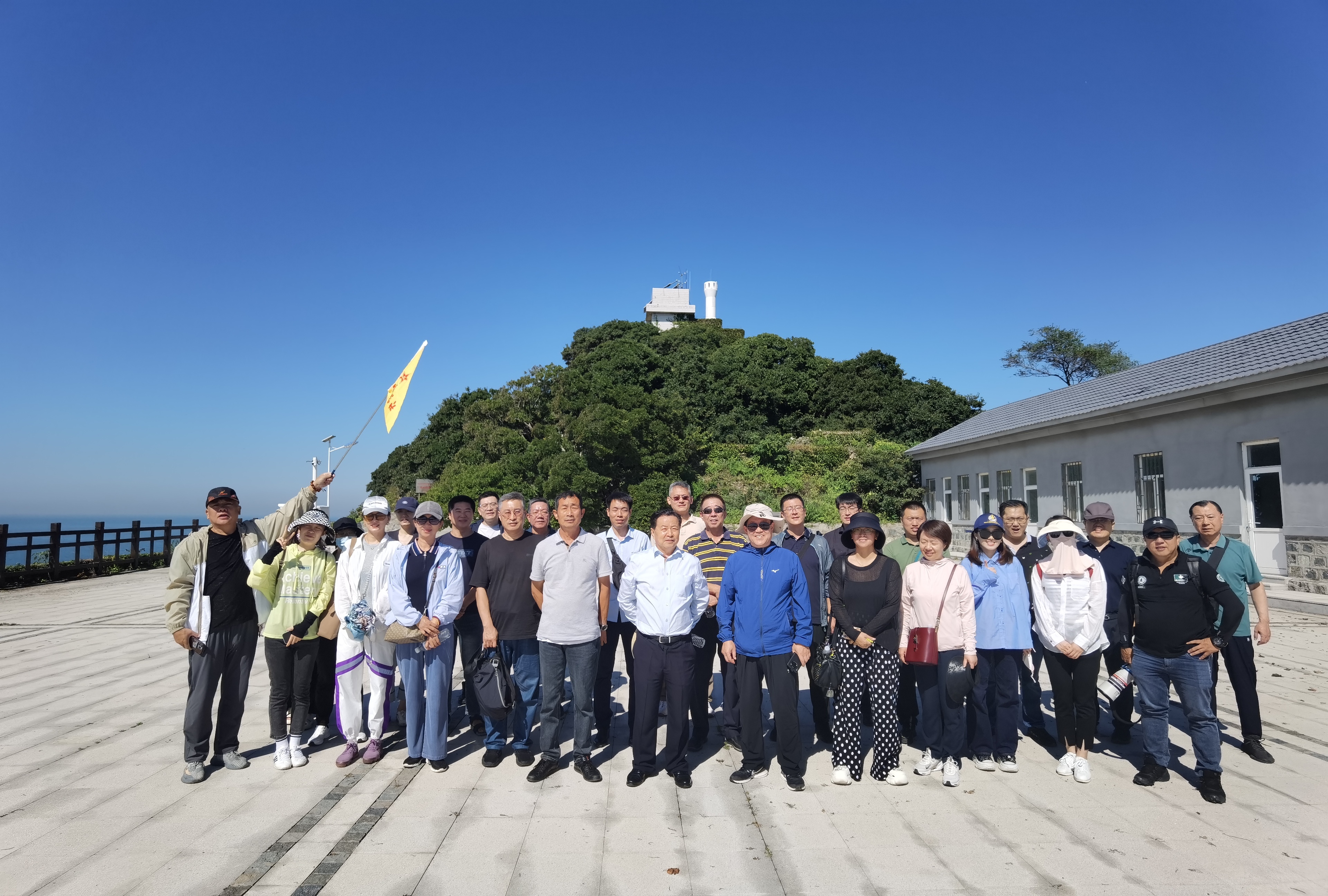 青岛市旅游协会组织常务理事单位考察大公岛旅游资源