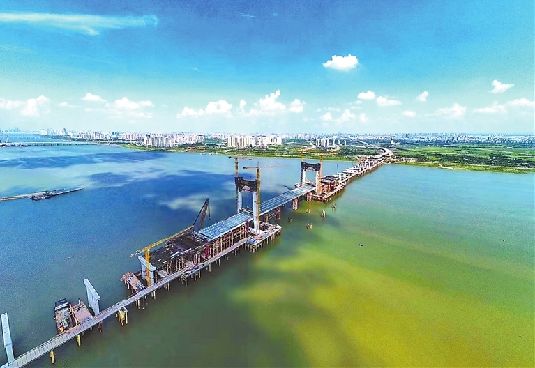 南昌洪州大桥建设正酣(图)凤凰网江西_凤凰网