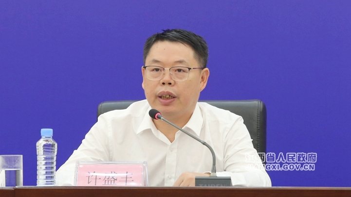 省水利厅总工程师许盛丰（文颖 摄）