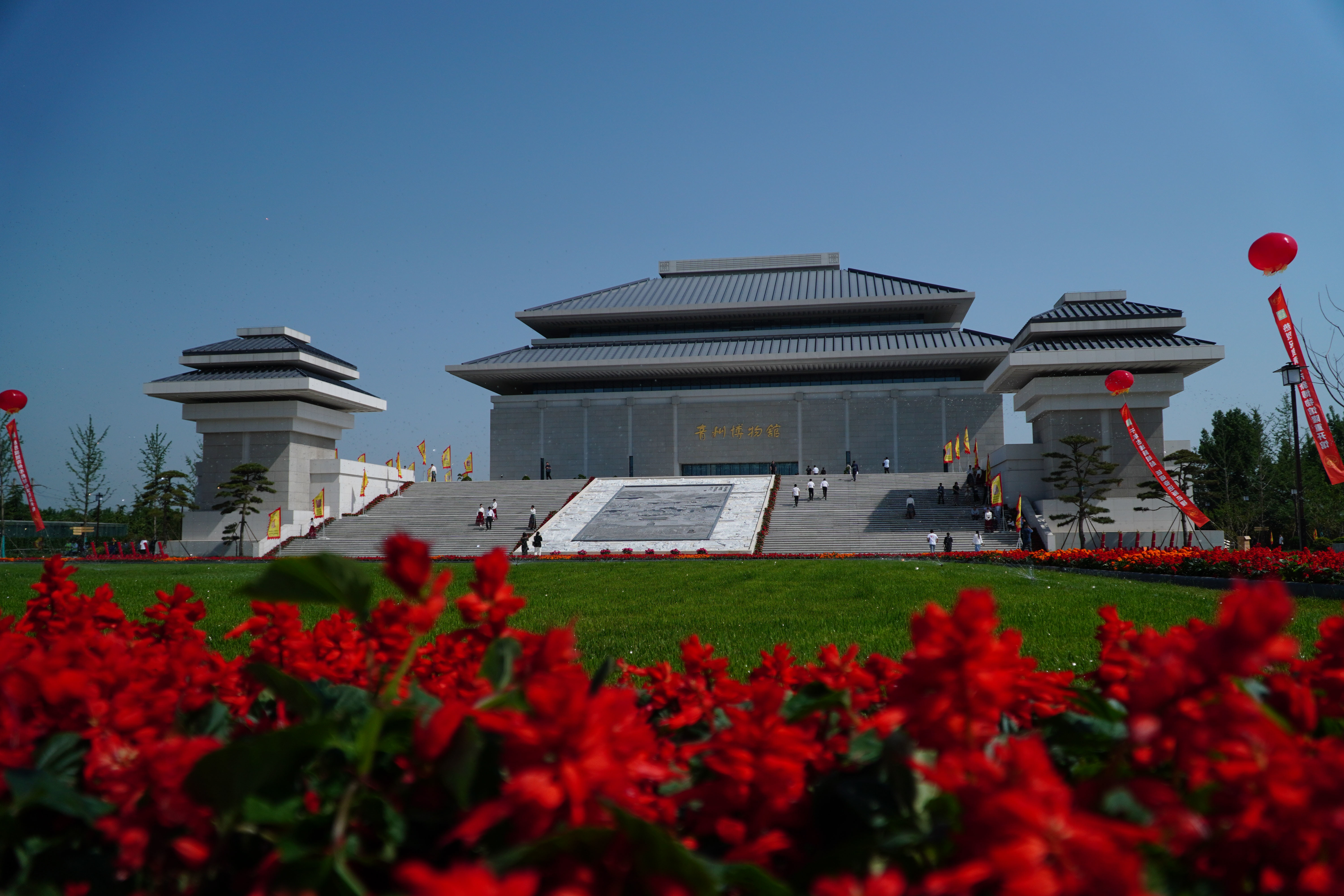 图为今年5月启用的青州博物馆新馆。新华社记者徐速绘摄