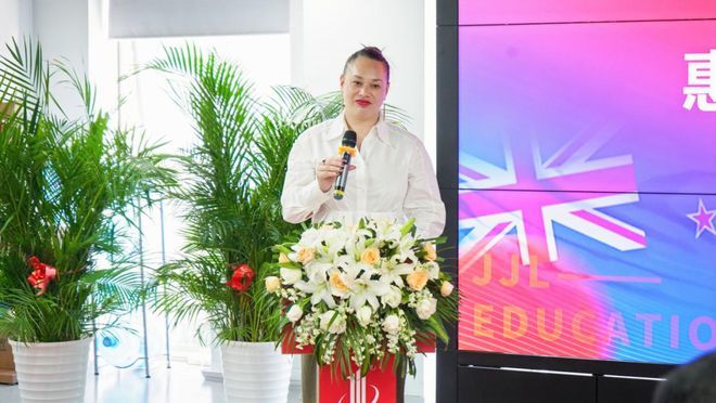 新西兰惠灵顿市长团访华 莅临金吉列畅谈国际教育新合作