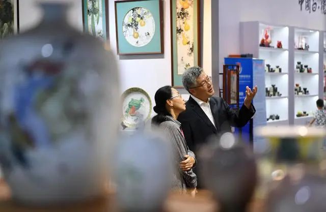 第二十四届唐山中国陶瓷博览会开幕