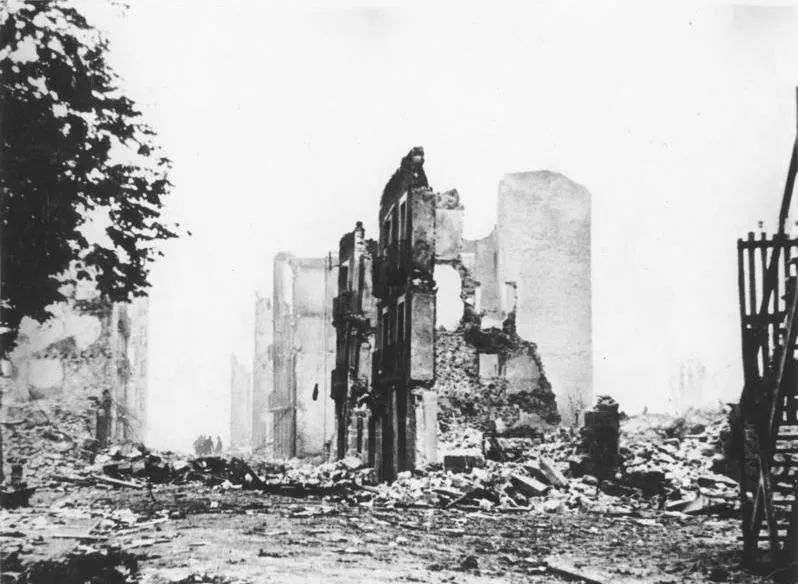 西班牙内战期间被轰炸的格尔尼卡。