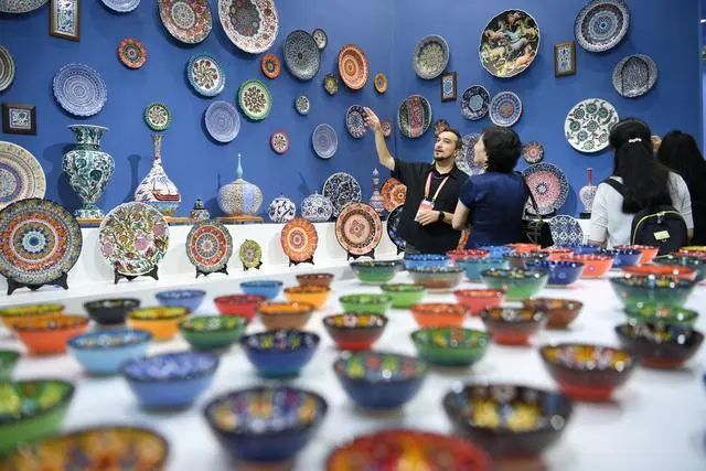 第二十四届唐山中国陶瓷博览会开幕