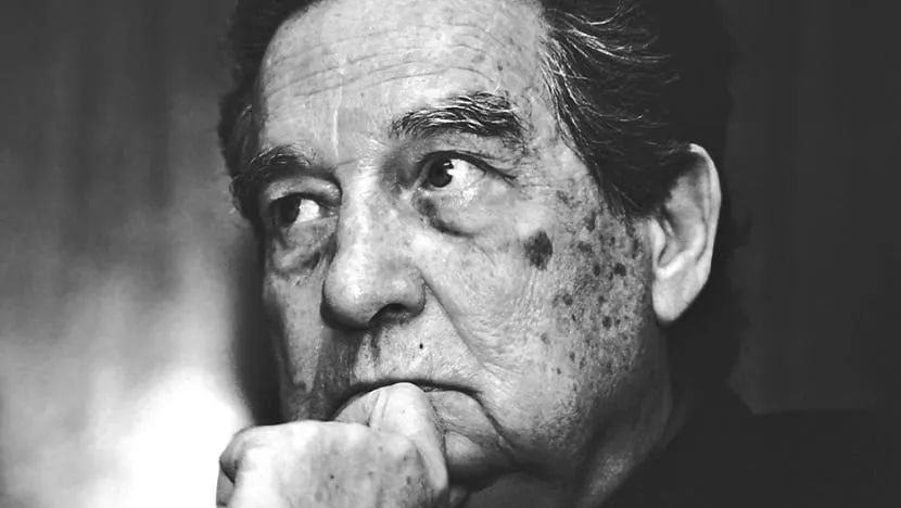 奥克塔维奥·帕斯（1914-1998），墨西哥诗人、学者、评论家、小说家、翻译家、外交官，创作诗、随笔、小说、政论杂文、文学评论。