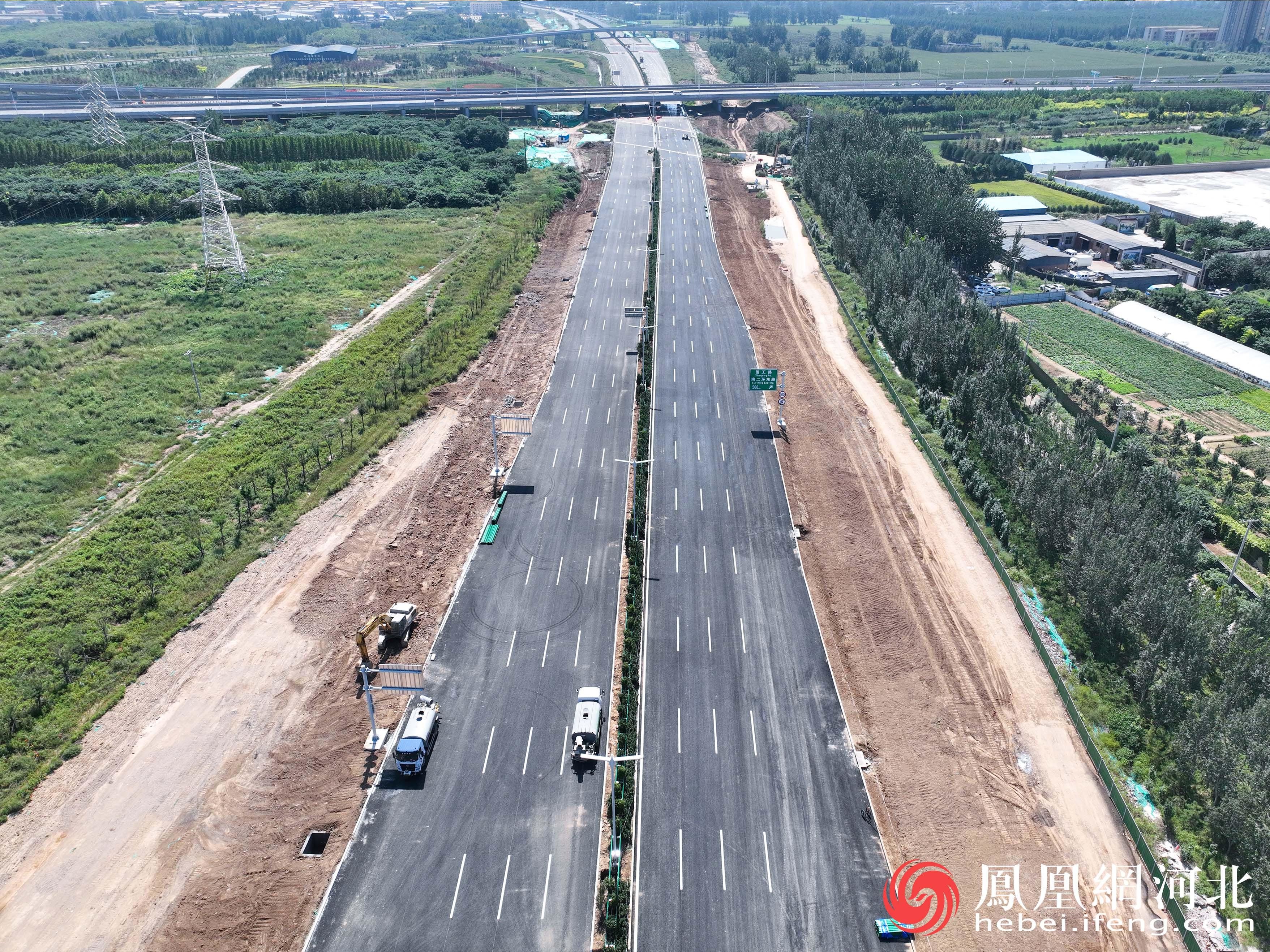 复兴大街改造后成为双向10车道。