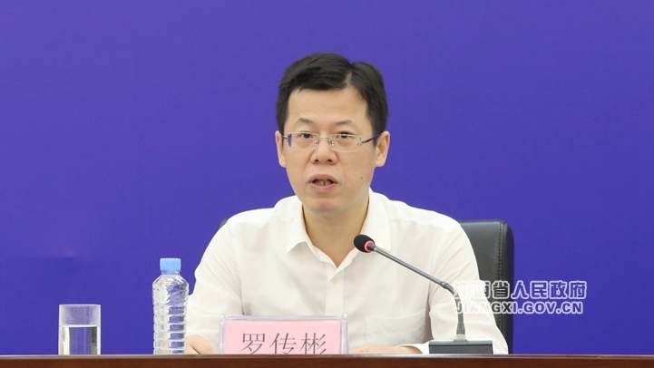 省水利厅党委书记、厅长罗传彬（文颖 摄）