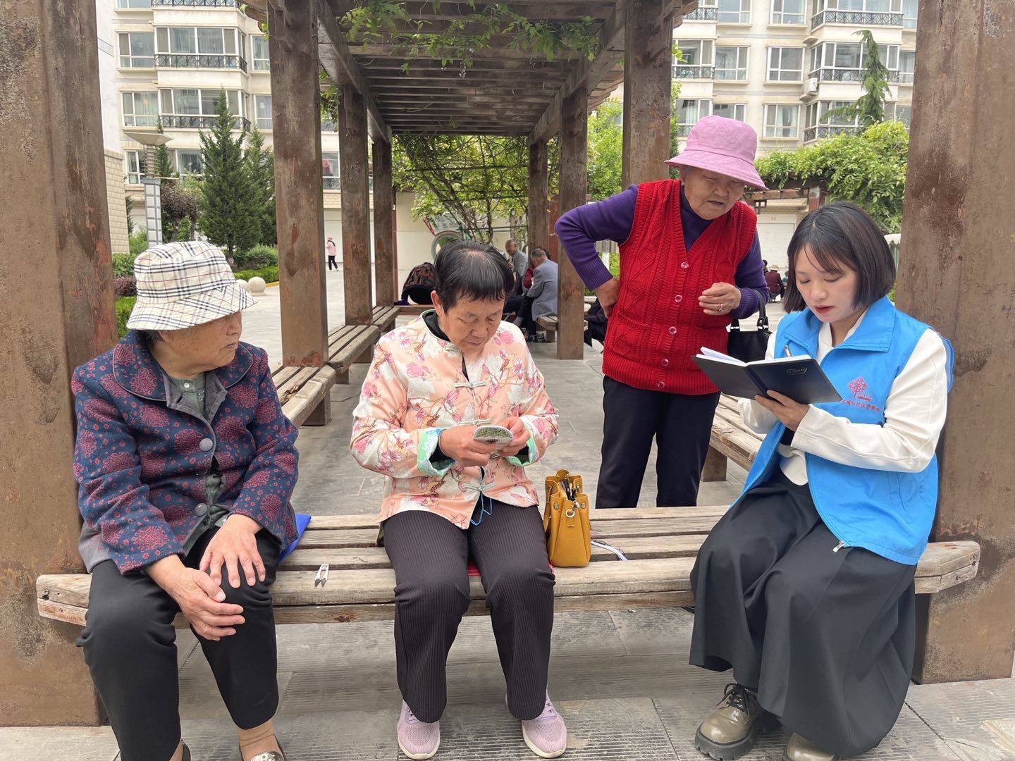 党建引领"红色物业"　华亭打通为民服务"最后一公里"