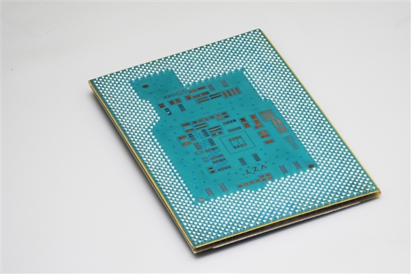 Intel发明全新玻璃基板封装:互连密度提升10倍凤凰网湖北_凤凰网