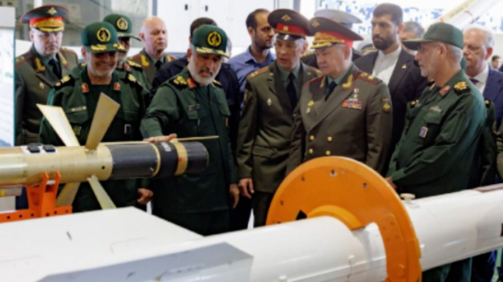 俄国防部：绍伊古访问伊朗 伊方展示最新无人机等装备