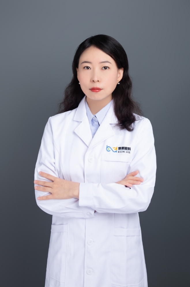 院长专访|郝颖娟：善待每一位患者，让近视患者安心摘镜