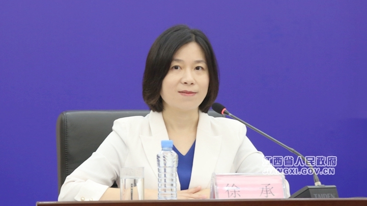 省委宣传部对外新闻处副处长徐承（文颖 摄）