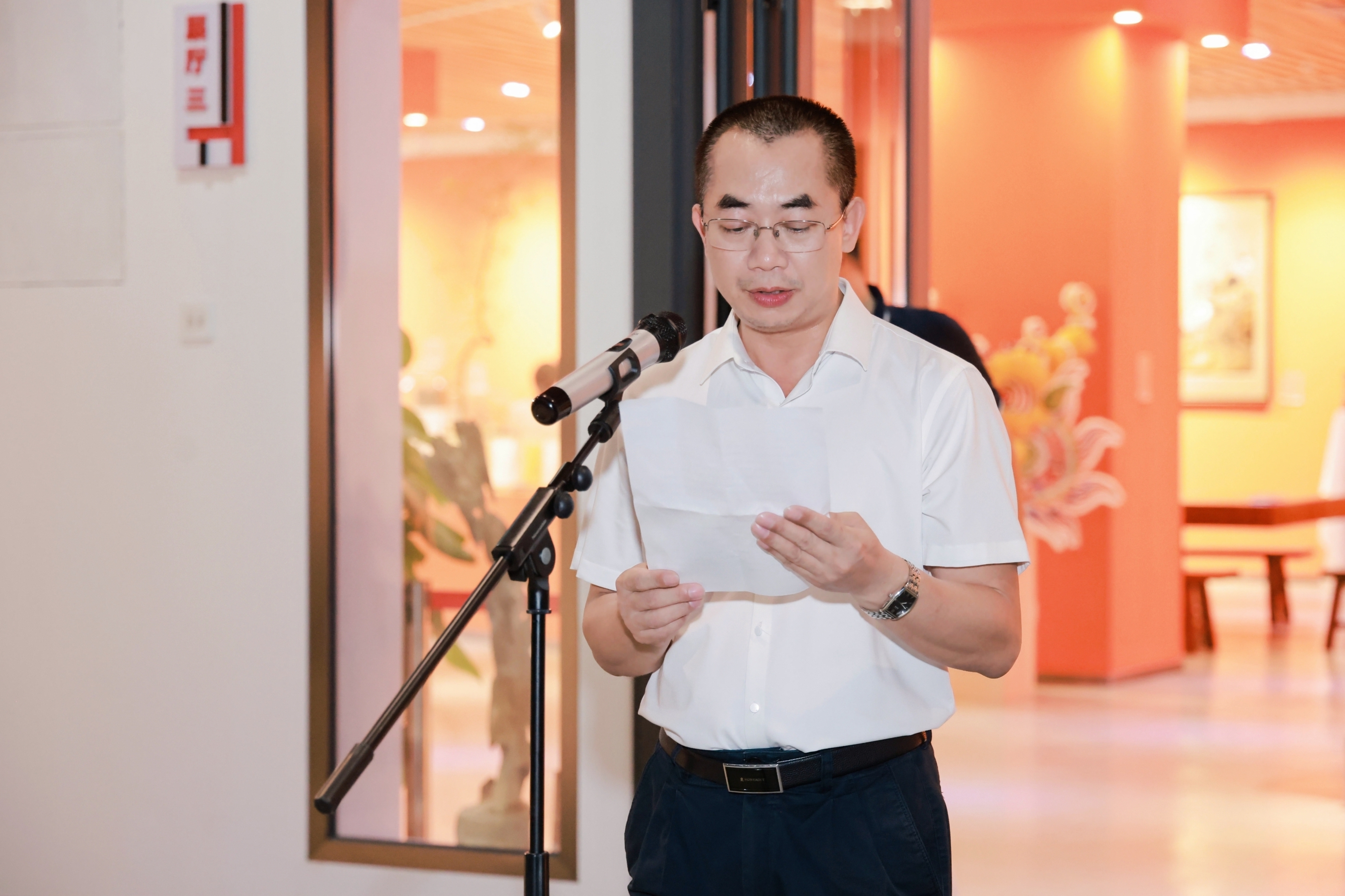 东莞市第二届民间工艺精品展开幕，近200件展品亮相