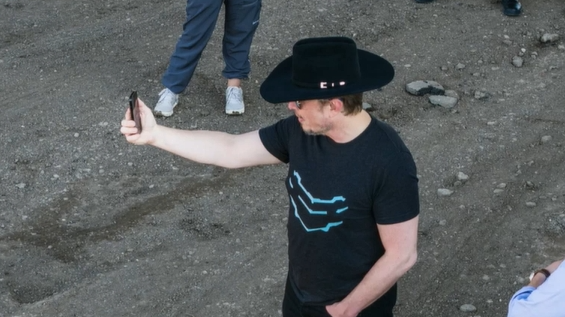 500万人围观，马斯克直播挂了、X员工惨了