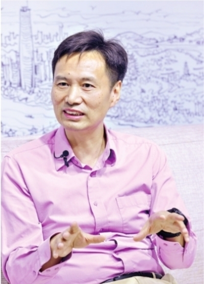 武汉大学国家文化发展研究院院长、武汉大学国家文化创新研究中心主任傅才武。