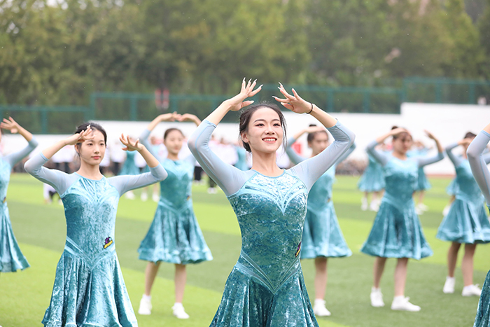 拉丁舞《国旗之下》