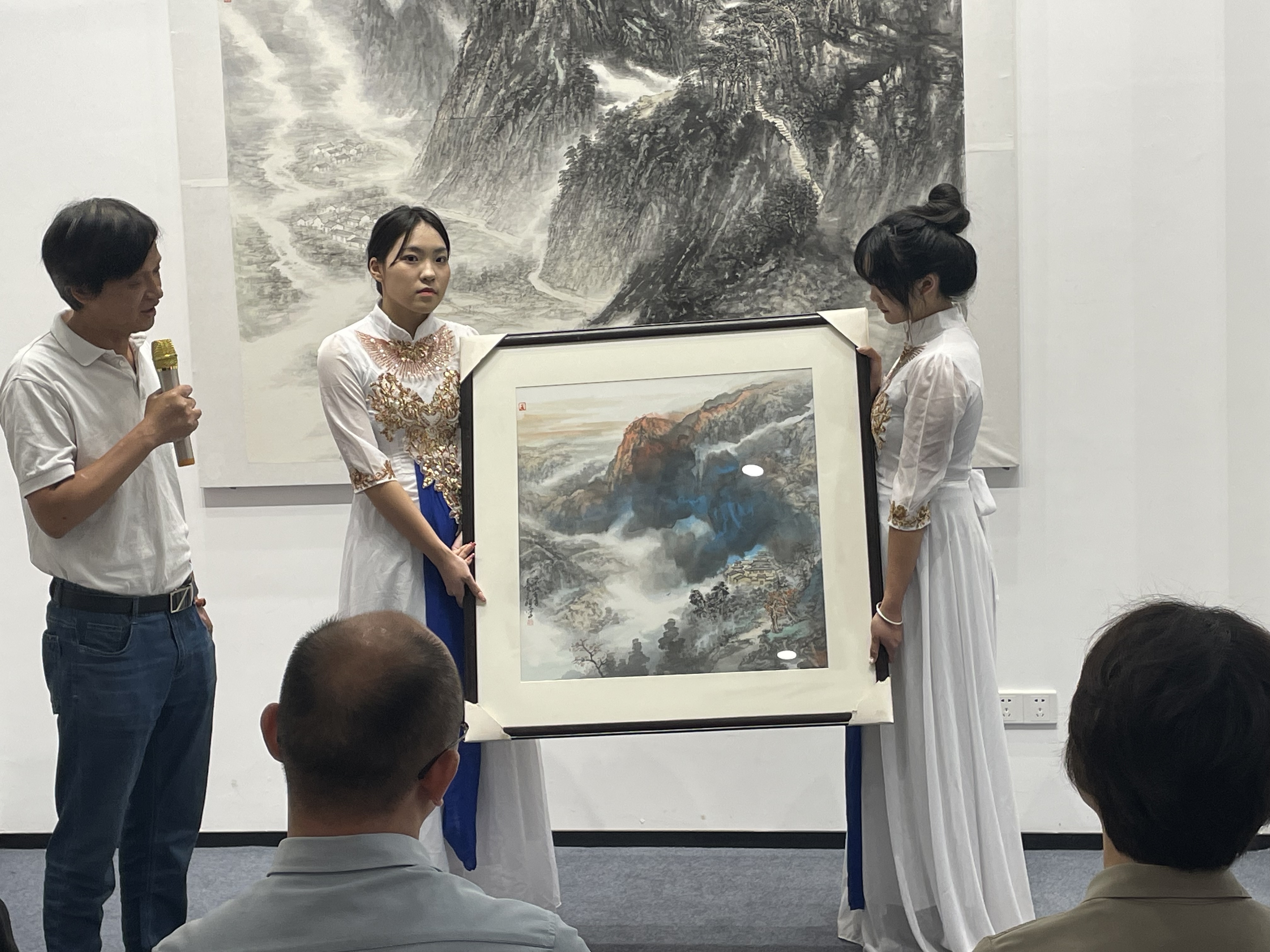 明心见性——汪文晖山水画作品展在鄞开幕