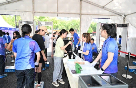 亚排联为临平体育中心颁发“突出贡献奖”