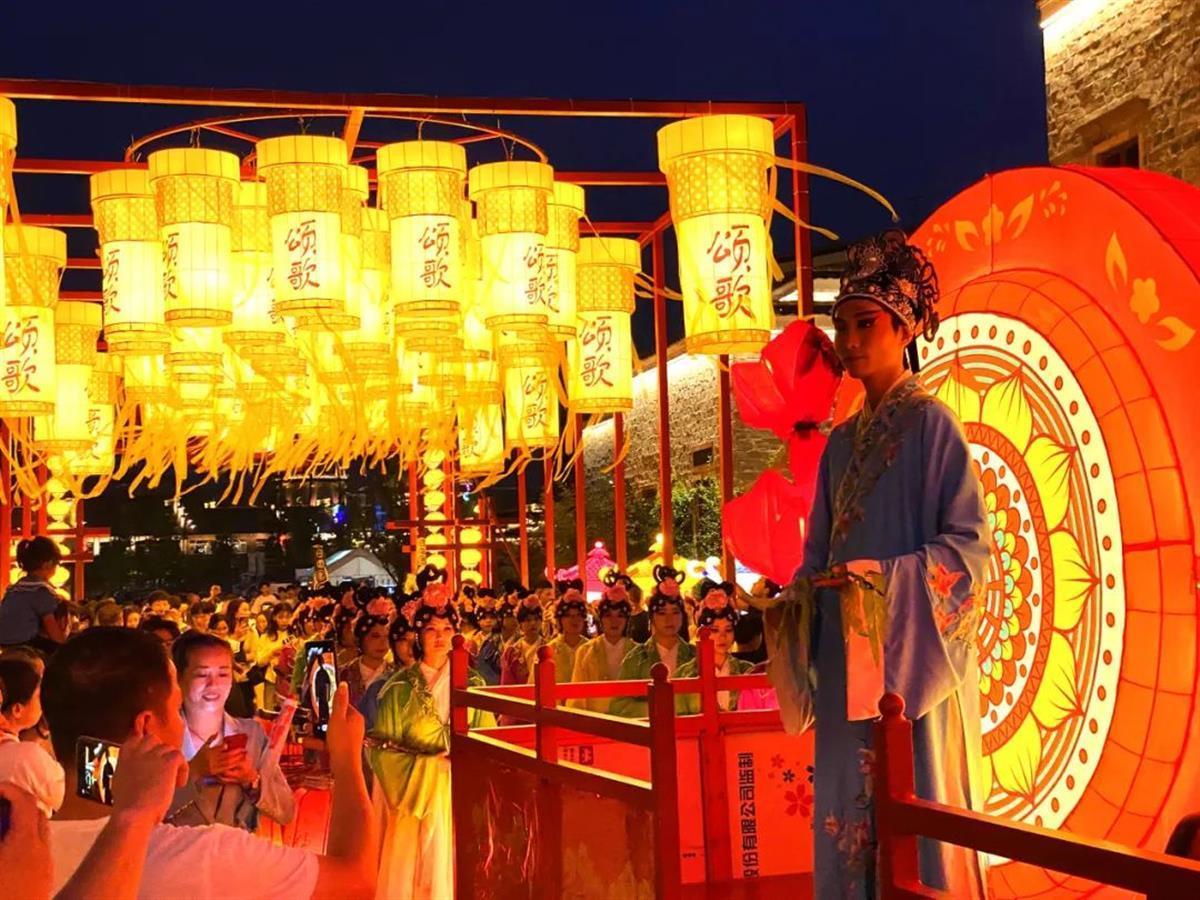 文昌里街区内举办游园活动（图源：寻梦牡丹亭公众号）