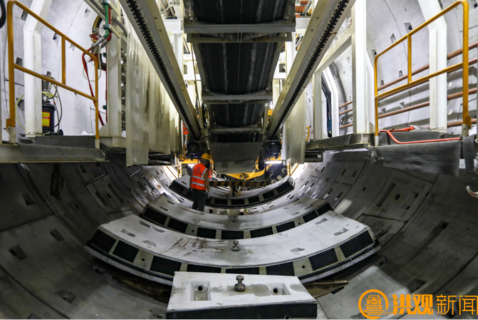 南昌地铁1号线东延线瑶湖西站-瑶湖东站区间左线顺利贯通