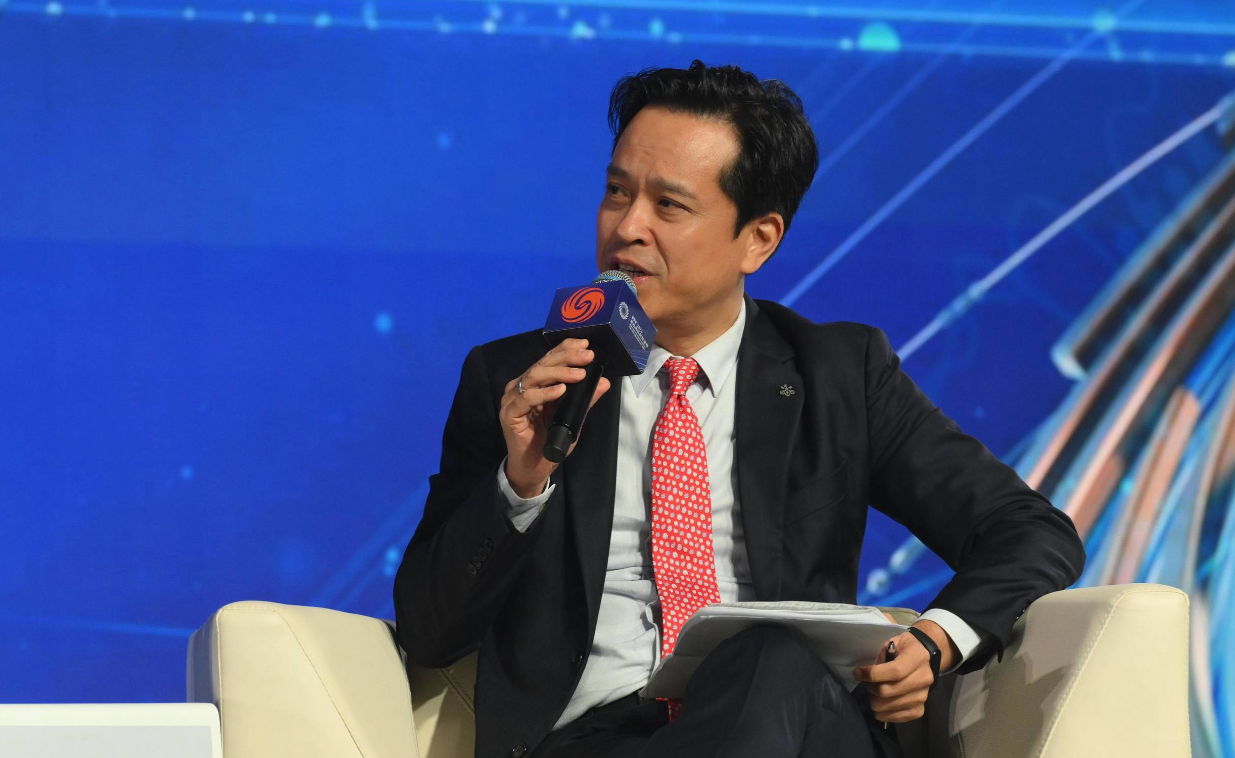 房东明:疫情之后很多投资者都不炒股票了,对流动性带来影响
