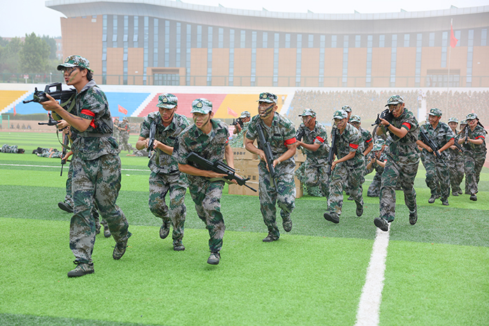 军事技能《战术表演》