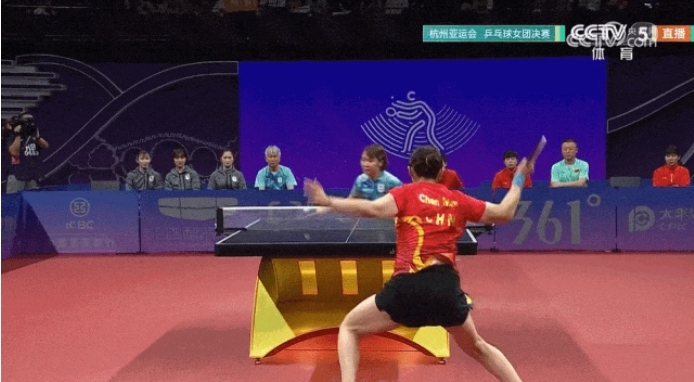 五连冠！中国队完胜日本队！现场连轮椅区都爆满了...